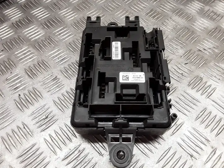 BMW 3 F30 F35 F31 (2012 - 2018) 933788001 Блок предохранителей — фото 2