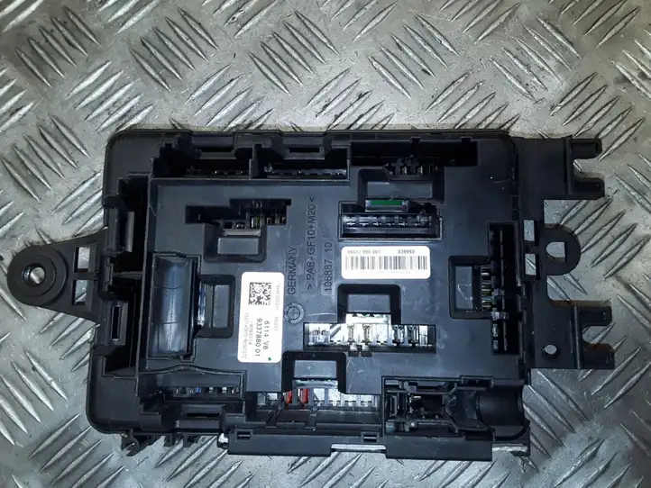 BMW 3 F30 F35 F31 (2012 - 2018) 933788001 Блок предохранителей — фото 3