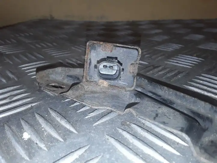 Toyota Corolla Verso E121 (2001 - 2004) 8917313010 Датчик удара SRS — фото 4