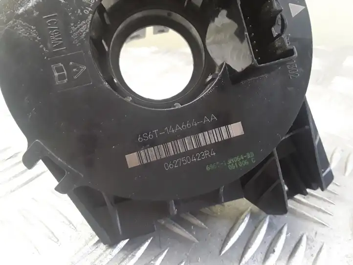 Ford Fiesta (2006 - 2008) 6S6T14A664AA Датчик угла поворота руля — фото 2