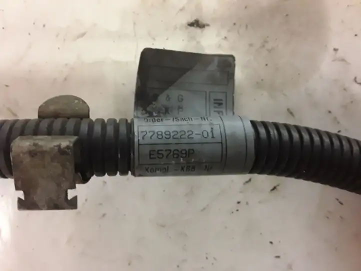 BMW X3 E83 (2003 - 2010) 778922201 Плюсовой провод аккумулятора — фото 4
