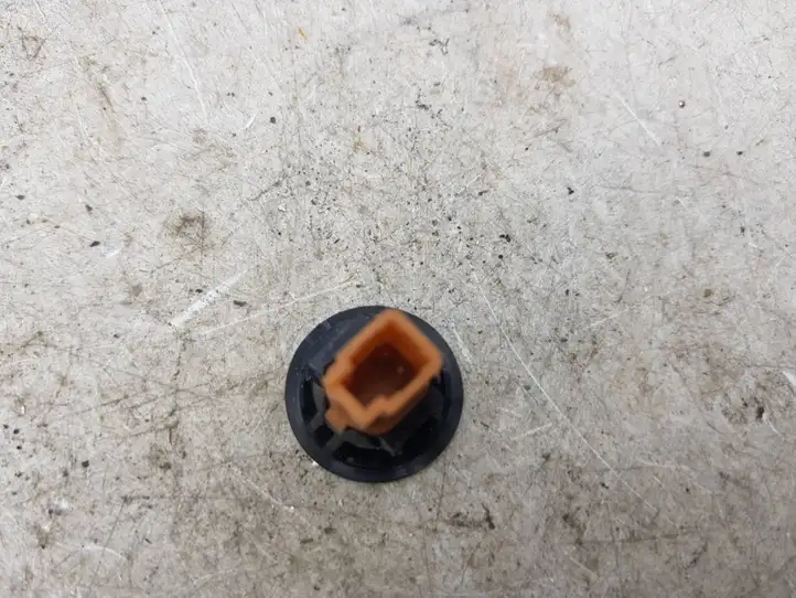 Nissan X-Trail T30 (2001 - 2007)   Датчик сигнализации