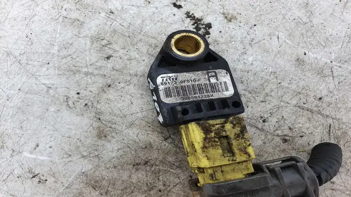 Toyota Corolla Verso E121 (2004 - 2007) 891730F010 Датчик удара SRS — фото 3
