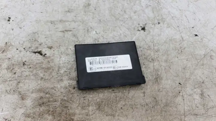 Toyota Corolla Verso E121 (2004 - 2007) 897800F020 Блок иммобилайзера — фото 1