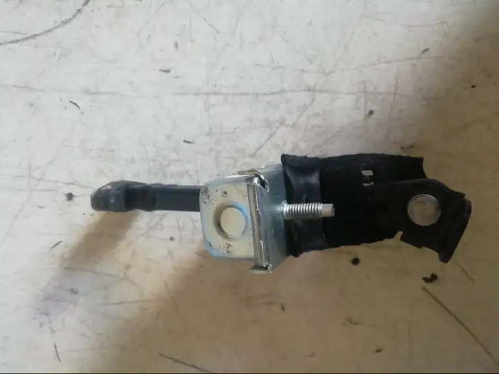 Land Rover Range Rover Sport L320 (2005 - 2009) 5173391 Ограничитель двери — фото 1