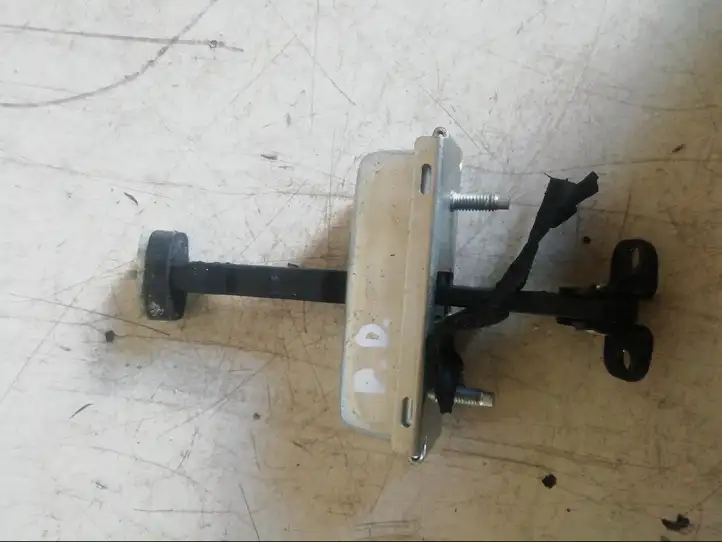 Land Rover Range Rover Sport L320 (2005 - 2009) 5173391 Ограничитель двери — фото 4