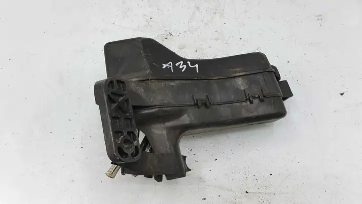 Toyota Corolla Verso AR10 (2004 - 2009) Блок предохранителей — фото 1