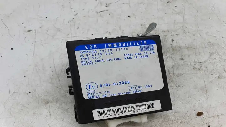 Toyota Corolla E120 E130 (2000 - 2004) E1197RI012008 Блок иммобилайзера — фото 2
