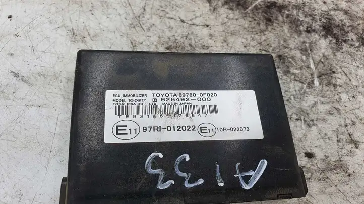 Toyota Corolla Verso E121 (2004 - 2007) 897800F020 Блок иммобилайзера — фото 3