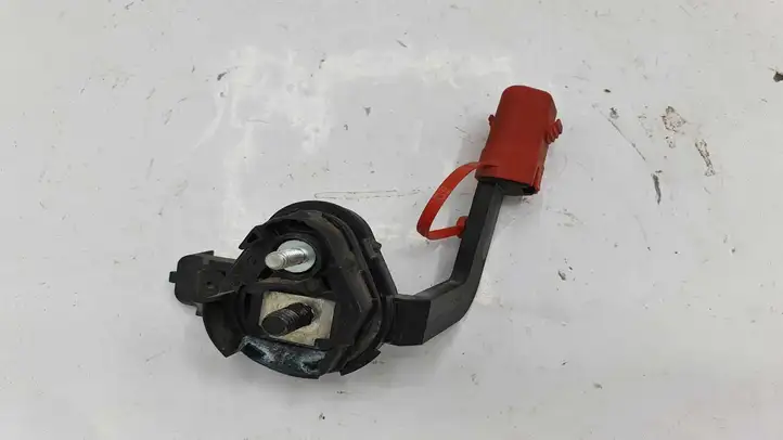 BMW 3 E90 E91 (2005 - 2012) 6114692571307 Плюсовой провод аккумулятора — фото 3
