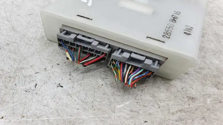 Nissan X-Trail T30 (2001 - 2007)  285508H715 Блок управления центрального замка