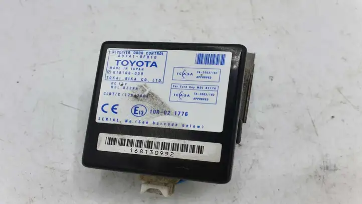 Toyota Corolla Verso E121 (2001 - 2004) 897410F010 Блок управления дверью — фото 1