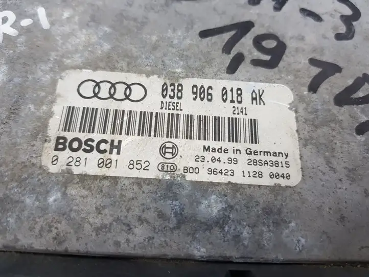Audi A3/S3 8L (2000 - 2003) 038906018AK Блок управления двигателем (ЭБУ) — фото 2