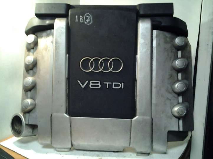 057103925 Audi A8 S8 D3 4E Variklio dangtis (apdaila)