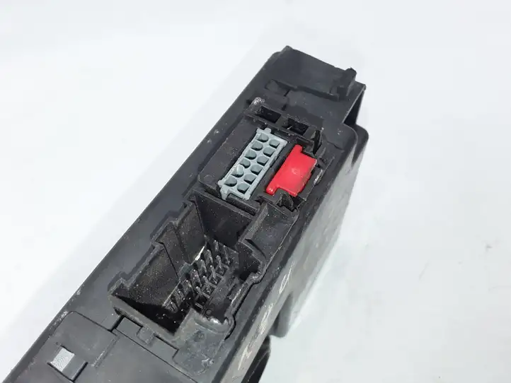 Opel Astra (2009 - 2012)  20911484 Другие блоки управления / модули