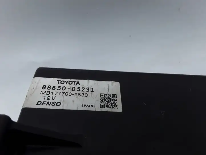 Toyota Avensis T270 (2009 - 2012) 8865005231 Прочие блоки управления — фото 2