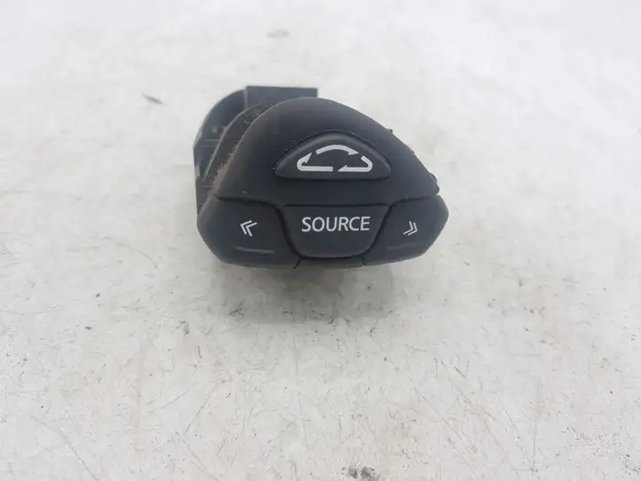 Nissan X-Trail T30 (2001 - 2007) 25552EQ300 Кнопки на рулевом колесе — фото 1