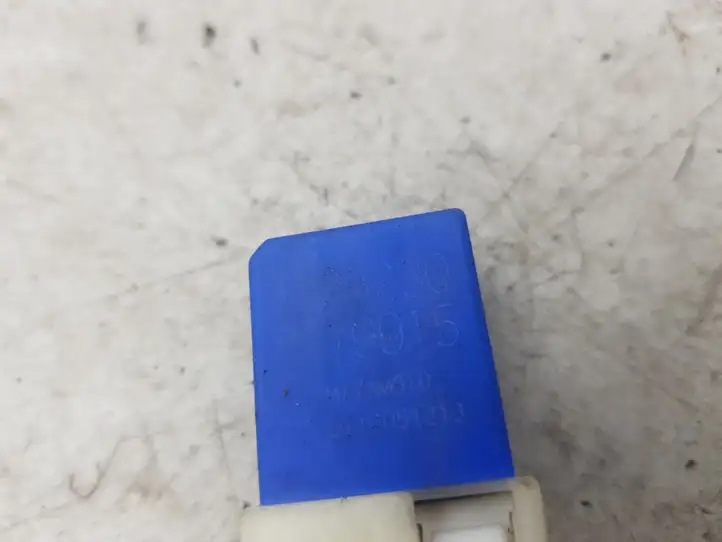 Nissan X-Trail T30 (2001 - 2007)  2523079915 Другое реле