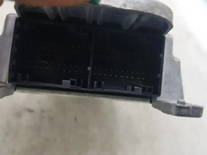 BMW 5 E60 E61 (2004 - 2010) 6577914540001 Блок управления SRS — фото 2