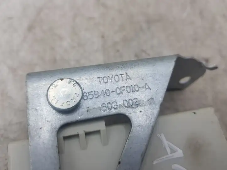Toyota Corolla Verso AR10 (2004 - 2009) 859400F010A Прочие блоки управления — фото 3