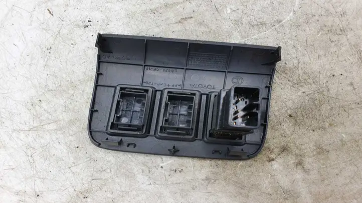 Toyota Corolla Verso E121 (2004 - 2007) 588210F010 Кнопка ESP — фото 3