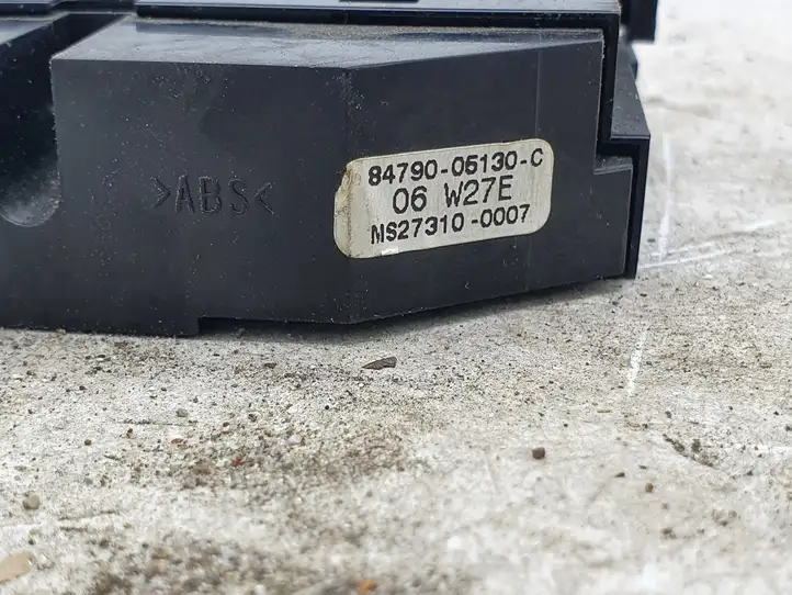 Toyota Avensis T250 (2006 - 2009) 8479005130C Кнопка обогрева стекла — фото 2