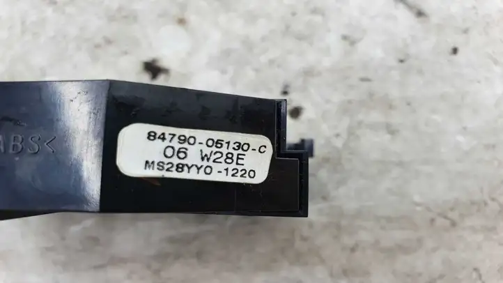 Toyota Avensis T250 (2006 - 2009) 8479005130 Кнопка обогрева стекла — фото 3