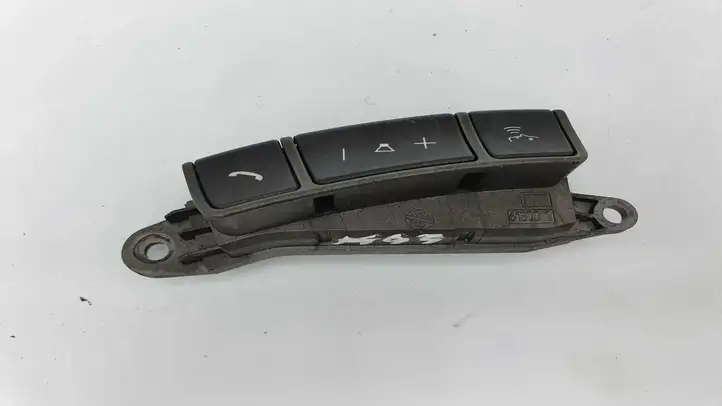 BMW 7 E65 E66 (2001 - 2008) 03746700 Кнопки на рулевом колесе — фото 1