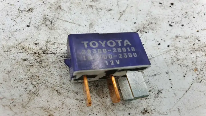 Toyota Corolla Verso E121 (2001 - 2004) 2830028010 Другое реле — фото 2