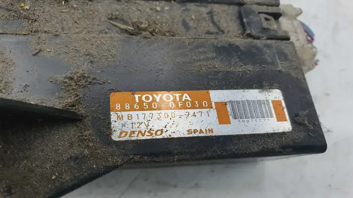 Toyota Corolla Verso E121 (2001 - 2004) 86500F030 Блок управления климат-контролем — фото 2