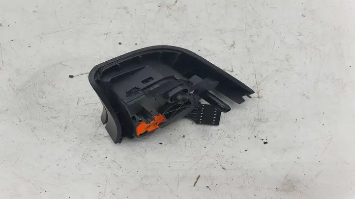 Mercedes-Benz ML W164 (2005 - 2011) A1648200010 Кнопки на рулевом колесе — фото 1