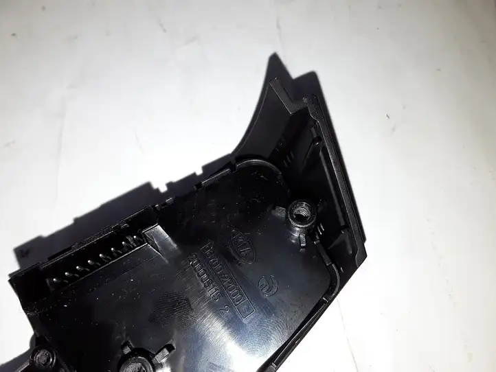 Kia Sorento (2009 - 2014) 967002P000 Кнопки на рулевом колесе — фото 3