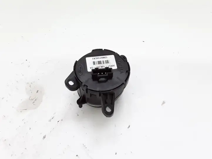 Ford Focus (2011 - 2015) AM5T14K147CA Кнопки на рулевом колесе — фото 2