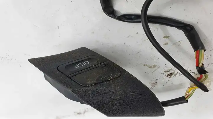 Lexus IS 220D-250-350 (2005 - 2010) 75B458 Кнопки на рулевом колесе — фото 3