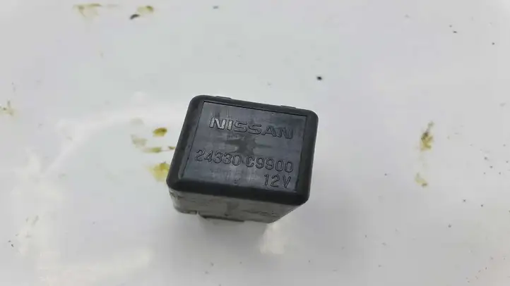 Nissan X-Trail T30 (2001 - 2007)  24330C9900 Другое реле