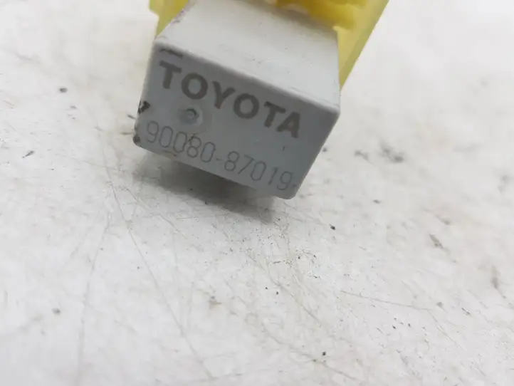 Toyota Corolla Verso AR10 (2004 - 2009) 9008087019 Другое реле — фото 2