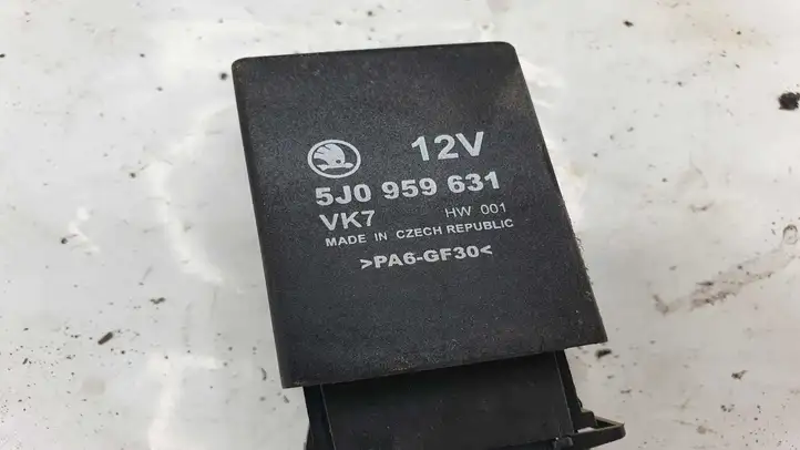 Skoda Roomster (5J) (2006 - 2010) 5J0959631 Другое реле — фото 2