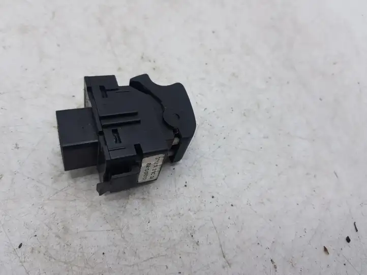 Toyota Corolla Verso AR10 (2004 - 2009) 37181A314C04 Кнопка стеклоподъемников — фото 1