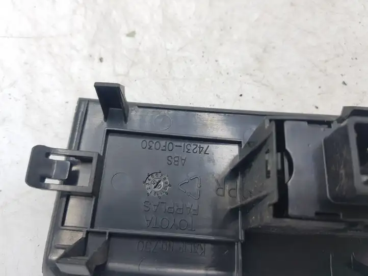 Toyota Corolla Verso AR10 (2004 - 2009) 742310F030 Блок кнопок стеклоподъемников — фото 3