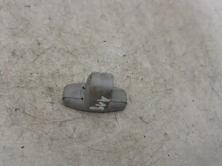 BMW 3 E46 (1998 - 2005)   Держатель щитка от солнца