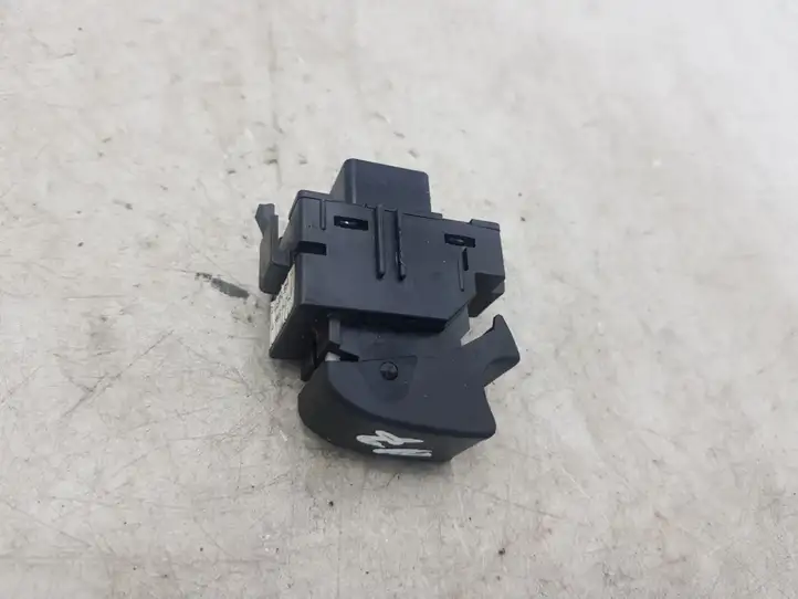 Toyota Corolla Verso AR10 (2004 - 2009) 07181A319A06 Блок кнопок стеклоподъемников — фото 1