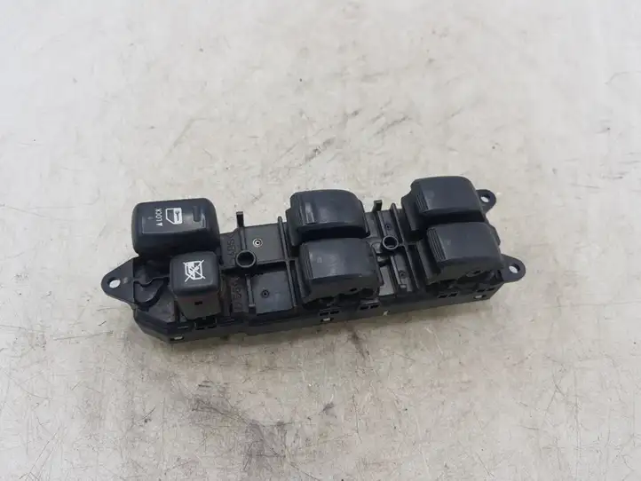 Toyota Corolla Verso AR10 (2004 - 2009) 8404053070 Блок кнопок стеклоподъемников — фото 1