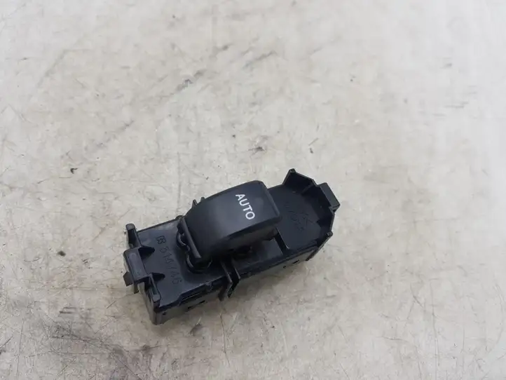 Toyota Corolla Verso AR10 (2004 - 2009) 8403053020 Блок кнопок стеклоподъемников — фото 1