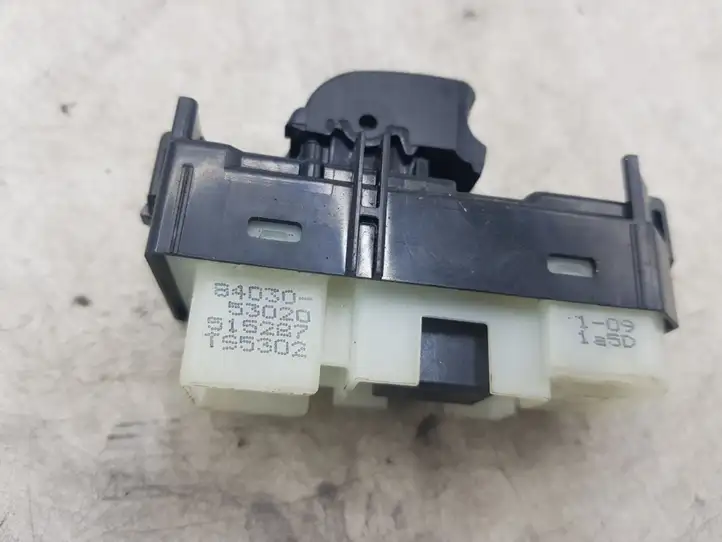 Toyota Corolla Verso AR10 (2004 - 2009) 8403053020 Блок кнопок стеклоподъемников — фото 3