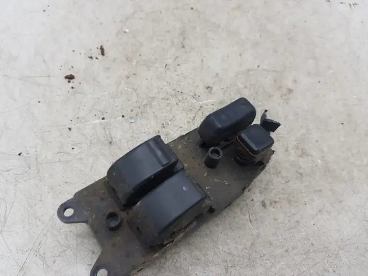 Toyota Corolla E120 E130 (2000 - 2004) 54355669B Кнопка стеклоподъемников — фото 1