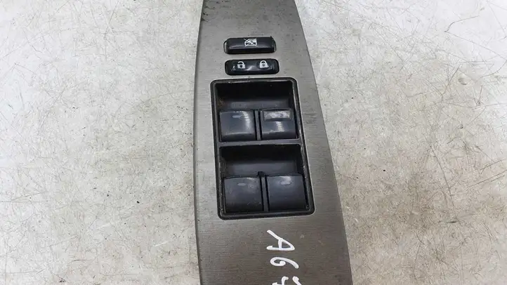 Toyota Avensis T270 (2009 - 2012) 7423105200 Блок кнопок стеклоподъемников — фото 3
