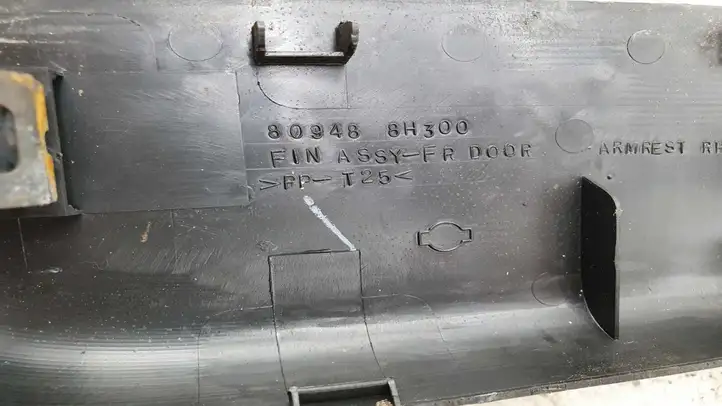 Nissan X-Trail T30 (2001 - 2007)  8049488H300 Кнопка стеклоподъемников