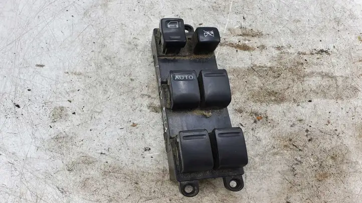 Nissan X-Trail T30 (2001 - 2007) Блок кнопок стеклоподъемников — фото 2