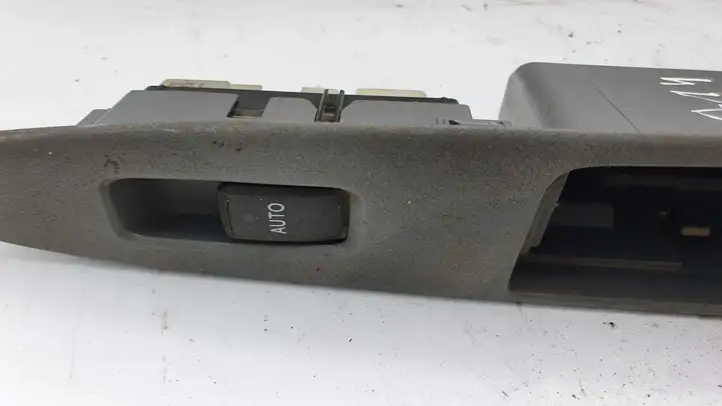 Toyota Avensis Verso (2001 - 2004) 7447427244100 Блок кнопок стеклоподъемников — фото 3