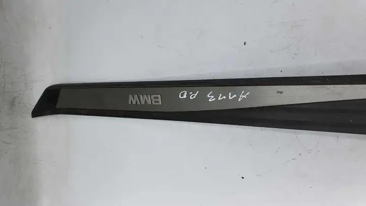 BMW 5 E60 E61 (2004 - 2010) 51477034304 Внутренняя отделка переднего порога — фото 2